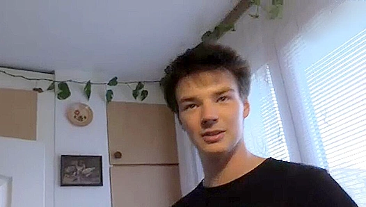 Steamy Shower Rendezvous: Hung Amateur Devours Fresh Twinks Tight Hole – XXXGay