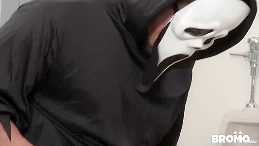 Banks Goes Rogue: Raw Outdoor Sex Rages Between Tobias and Friends – ScreamXX 18+