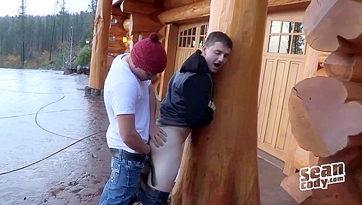 Steamy Threesome Thrills: Hung Twinks Lose Control Over Massive Dicks - SeanCody