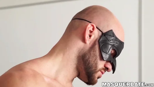Inked Stallion Exposes His Veiny Beef in Sultry Solo Thrusts – 18+