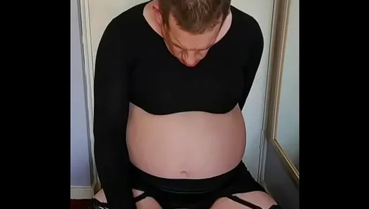 Embracing His Inner Goddess: Dominant Crossdresser Commands Respect – TinyGays 18+
