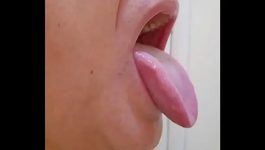 Steamy Spurts Captured: Amateur Boyfriends Thick Load Paints His Face During Deep Throat