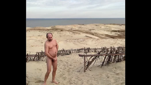 Beachside Bliss: Young Hunks Searing Solo Orgasm Under Open Sky – PublicGayFun 18+