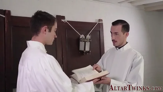 Forbidden Rite: Innocent Altar Boy Sucks Off Catholic Priests Holy Stick – TinyGays 18+