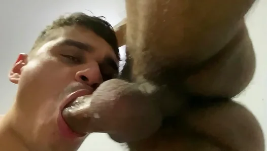 Steamy Bareback Blowjobs: Slim Lads Worship Massive Uncut Dicks Down Their Throats –