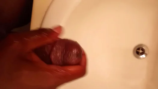 Thick Ebony Stud Unleashes Power Pumps of Creamy Cum Solo – Intense Spurts Erupting from