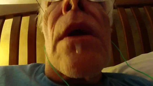 Grandpas Steamy Solo Showdown: Amateur Gay Masturbation Excess 18+