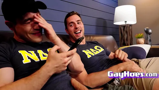 Bare and Bonded: College Roommates Explore Secret Gay Pleasures Together 18+
