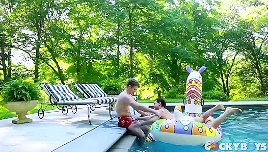 Blake Mitchell Enjoys Levi Karters Pounding Poolside Cock in Raw Threesome