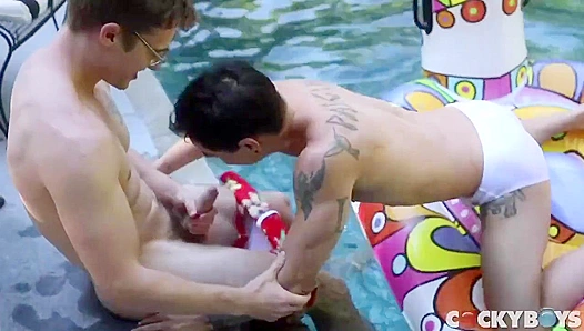 Blake Mitchell Enjoys Levi Karters Pounding Poolside Cock in Raw Threesome