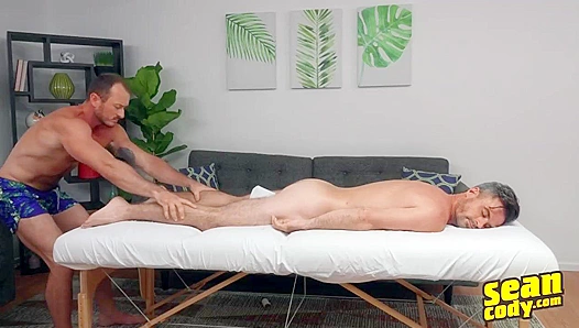 Bareback Throes Ignited: Daniels Massage Turns Steamy with Sean Cody
