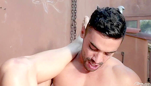 Skyy Knox Powerfully Pounds Arad Winwins Hungry Hole Outdoors at Falcon Studios