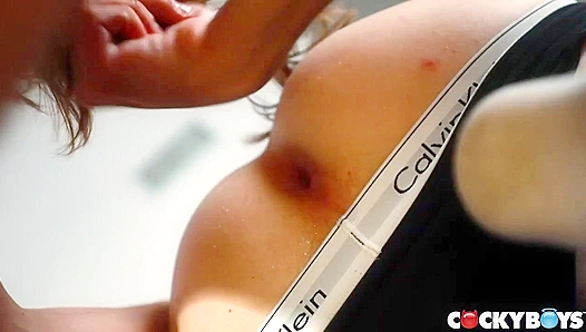 Craving Jack Leos Plump Dicks: Devouring CockyBoys 18+ Exclusives