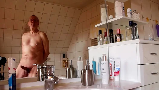 Steamy German Solo: Handsome Lad Juggles Naked Eggs, Teases His Rock Hard Cock – Xclusive