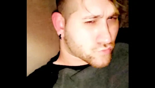 Massive Dicks Unleashed: Watch these Hunky Twitch Streamers Live