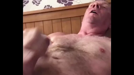 Young Tonys Quick Release: Shooting Hot Cum Live in Sizzling Solo Feed – GayHunk 18+