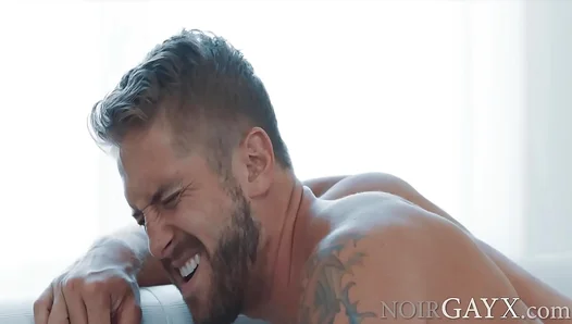 Wesley Woods Sucks Fucks Bareback with Hung Hotties in Sweltering Threesome Orgy – 18+