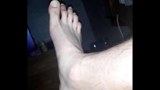 Footloose and Free: Amateur Twinks Unleash Passion in Solitary Steam - Solo Gay 18+