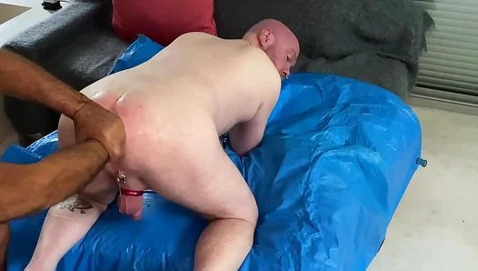 Fist-Filled Delight: Crownes Massive Cock Stretches Her Tight Hole Deep – IntenseGay 18+
