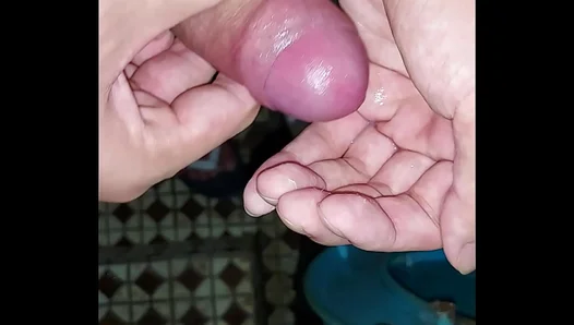 Steamy Shower Splosh: Solo Boys Sizzling Orgasm in the Bathroom – SoloBoy 18+