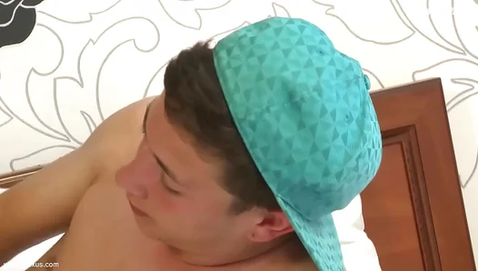 Mature CEOs Secret Lust: Young Delivery Boy Becomes Oral Obsession for Steamy Workplace