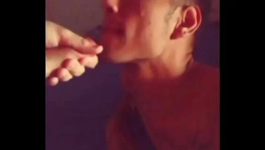 Bareback Throating: Enthusiastic Fan Sucks Every Inch of Thick Raw Meat