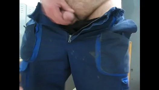 Steamy Solo Thrills: Handsome Men Unleash Intense Masturbation Frenzies – XXX Fantasies