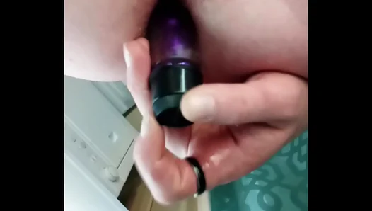 Exploring Dual Delights: Bi Lovers Discover Deep Thrills with Dildos and Anal Passion –