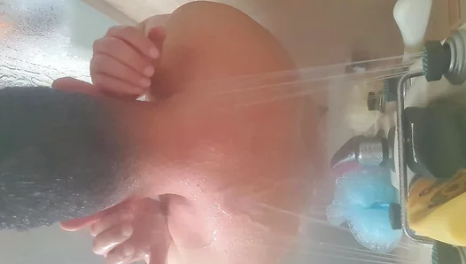 Steamy Shower Solo: Richard Bunnyys Hard Cock Thrusts in Frothy Foam – BigCockCamAction