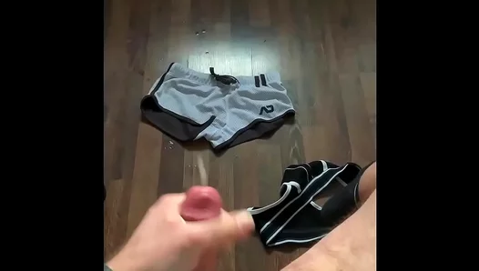 Quarantined Craving: Miskupas Fantasies Ignite as He Jerks to Sizzling Big Cock Cumshot