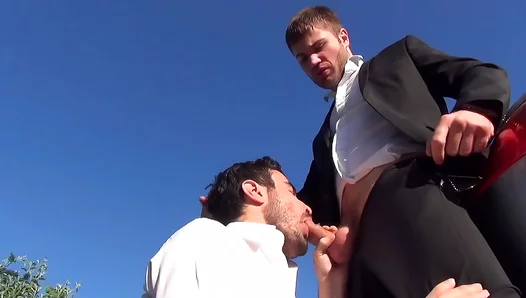 Guillermos Outdoor Anal Thrust Fest: Riding Huge Cock Under Open Sky