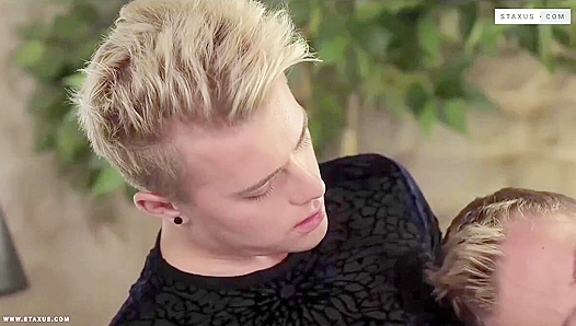 Blonde Hotties Unleash Lust: Jamie Calvin and Timmy Go Berserk in Steamy Threesome –