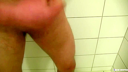 Czech Cutie Begs for a Pounding Cream Pie – XXXGay
