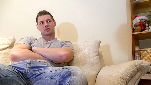 Rewarding the Debt: Creditors Huge Cock Fills Dandys Face with Cash – NaughtyDaddies 18+