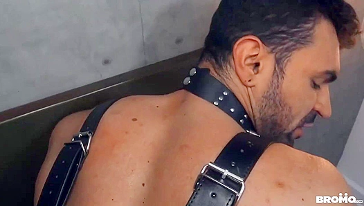 Hairy Thug Ian Greene Gets Pounded by Top in Raw Fuck Session – BromoUSA 18+