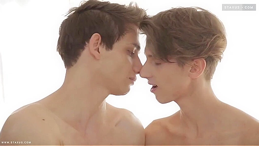 Raw Rendezvous: Alex Whales Lior Hod Dominate Nubile Twinks in XXX Thrills