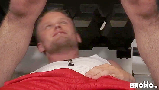 Sweaty Fitness Meetup Turns into Steamy Gay Sex Session for Trainer Shawn Reeves and New