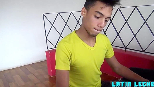 Steamy Threesome Frenzy: Latino Hotties Unleash Lust in Wild, Hard-Cocked Orgy –