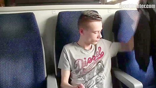 Live Show: Czech Cutie Stretches Open His Tight, Loose Pink Pucker for XXX Onlookers