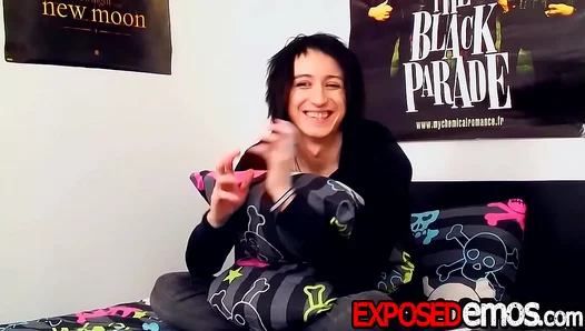 Tattooed Emos Throbbing Urges Fill Him Up: Jerking Off Fucks Plugs for Release –