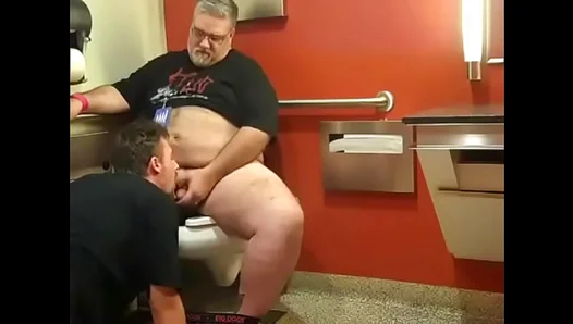 Savoring Pleasure: Amateurs Wild Ride Takes His Tight Hole for a Raw Blowbang – Fresh