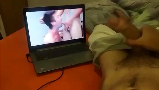 Young Stud Ignites Passion in Scorching Solo Performance – 18+ GayXXX