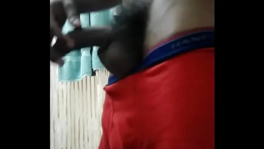 Amateur Flirting Escalates into Intense Body Exploration – NaughtyHookups 18+