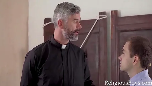 Steamy Altar Boy Seduced by Reverends Holy Rod: Raw Gay Priest Fantasy