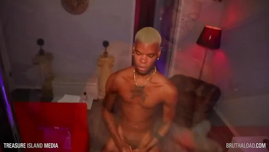 Mastery of Self: Ebony Hunks Insane Solo Sucking Skills