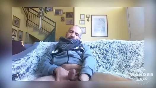 Steamy Amateur Gay Solo Session Builds to a Throbbing Finish - Watch Now