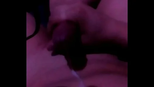 Savoring the Finish: Thirsty Boy Gulps Down Creamy Spunk After Solo Thrill – Amateur 18+