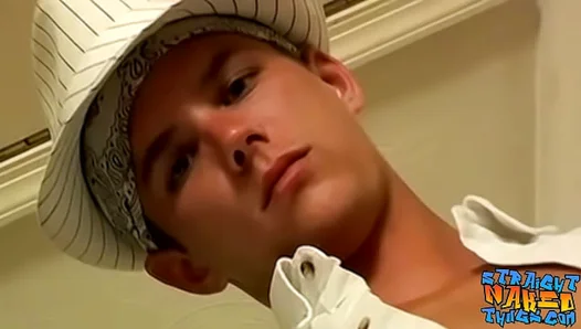 Cain Aarons Sultry Skin-on-Skin Massage Turns into a Steamy Boy-On-Boy Jerk Off Session