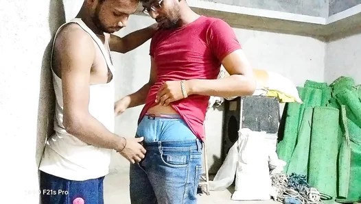 Steamy Dorm Encounters: Indian College Roommates Wild Naked Hookups – XXXCollegeDesi 18+