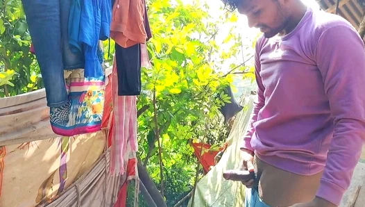 Village Secrets Exposed: Young Mens Hidden Raw Encounter Caught in the Fields